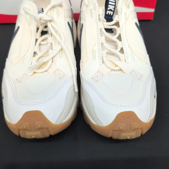 Nike TC 7900 Women’s Sneakers Shoes US 8.5 Pale Ivory Armory Navy DD9682 103 - Picture 5 of 13